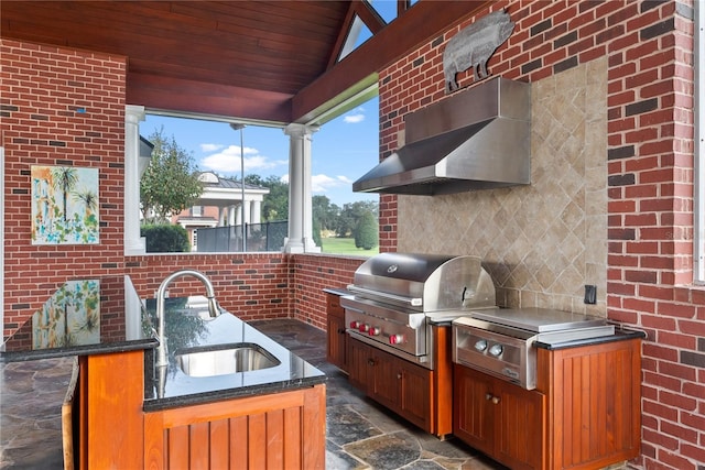 17800 SE 237th Ct, Umatilla, FL 32784 - view of patio / terrace featuring an outdoor kitchen and a sink