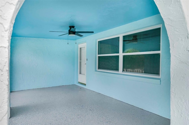 231 S Barbour St, Beverly Hills, FL 34465 - view of patio featuring ceiling fan