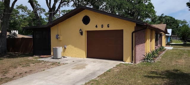 406WRIGHTST Wright St, Inverness, FL 34452 - garage featuring concrete driveway