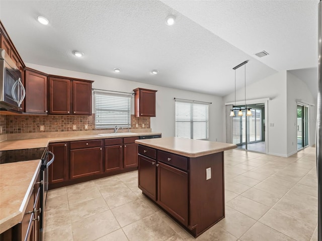 635 Braga Way, The Villages, FL 32162 - photo 9