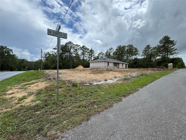 23562 NW Shamrock Ave, Dunnellon, FL 34431 - photo 1