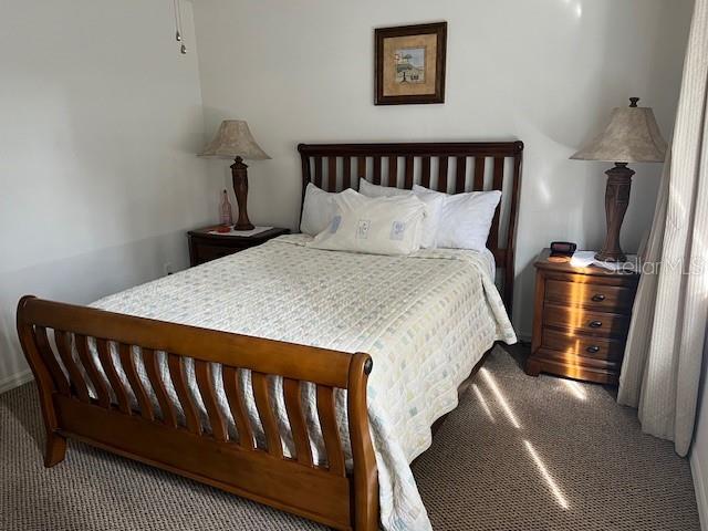 bedroom with carpet