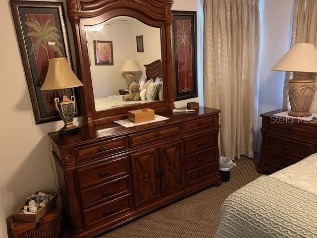 bedroom with carpet flooring