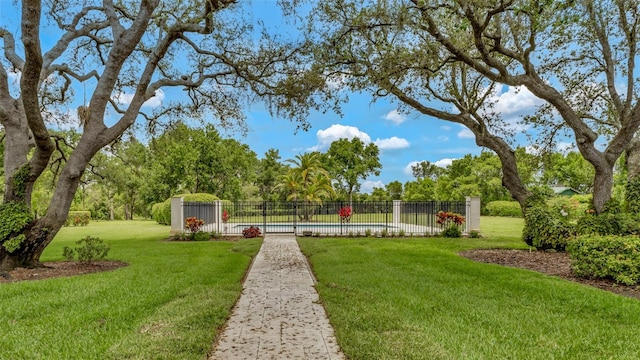 2300 N Scenic Hwy Unit 111, Lake Wales, FL 33898 - view of yard