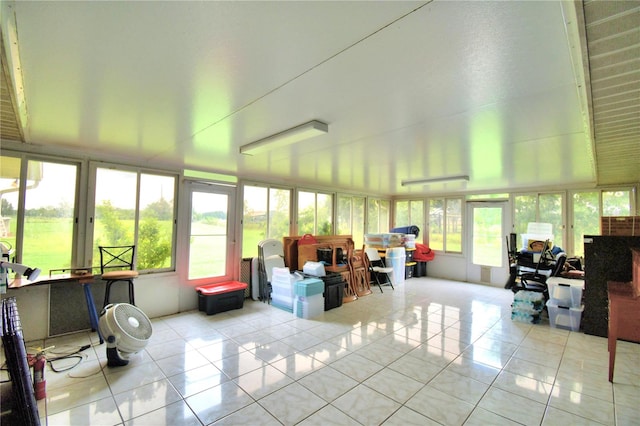 view of sunroom / solarium