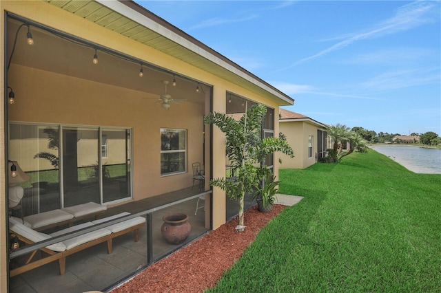 view of yard featuring a water view