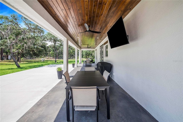 view of patio / terrace with a grill and ceiling fan