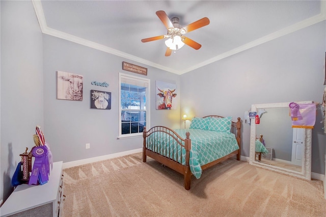 bedroom featuring light carpet, crown molding, and ceiling fan