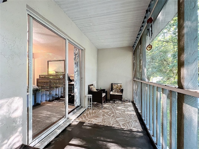 sunroom with a healthy amount of sunlight