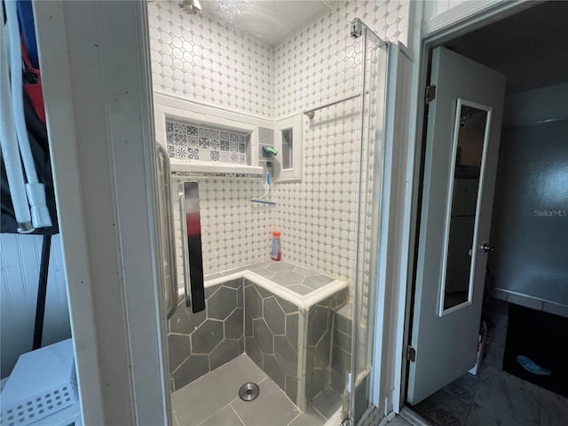 bathroom featuring walk in shower