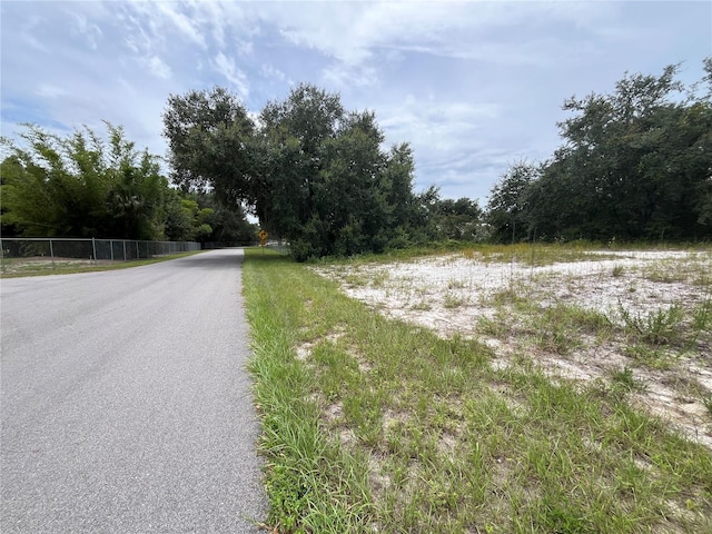 Listing photo 3 for Cedarwood Dr, Lake Wales FL 33898