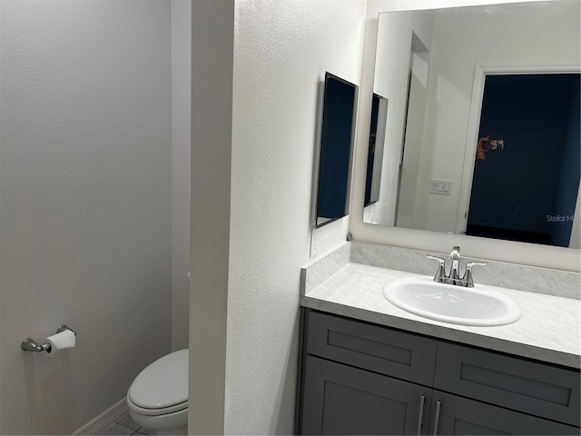 177 Cimarron Ln, Kissimmee, FL 34759 - half bathroom with vanity and toilet