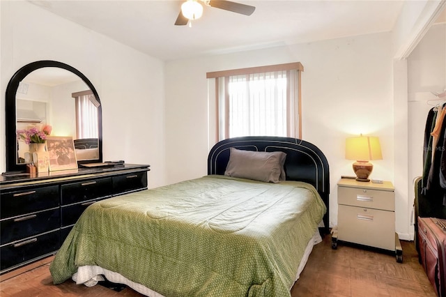 bedroom featuring ceiling fan