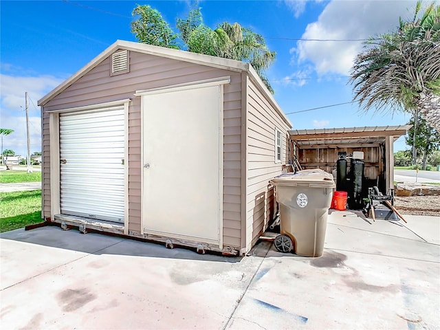 view of outbuilding