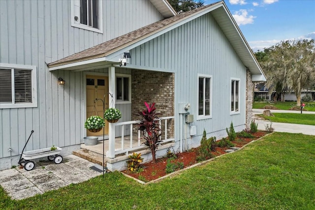 exterior space featuring a lawn