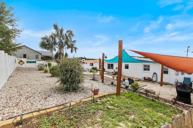 view of yard with a patio area