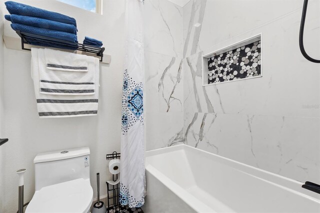 193 Stargrass Dr, Auburndale, FL 33823 - full bath with shower / tub combo and toilet
