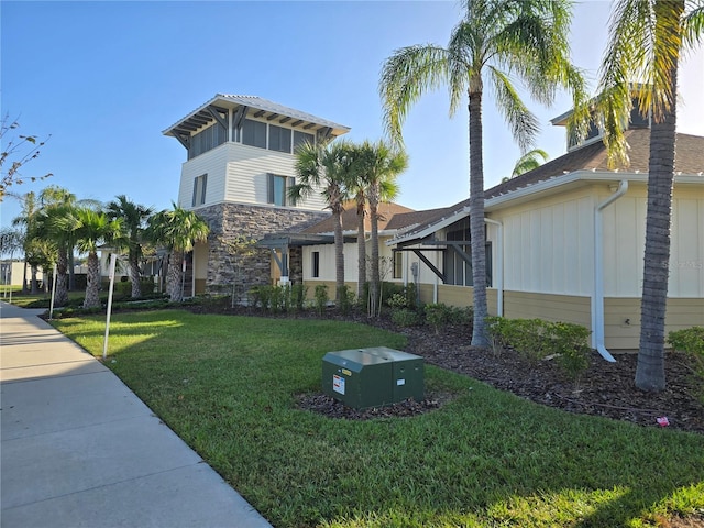 view of front of house with a front yard