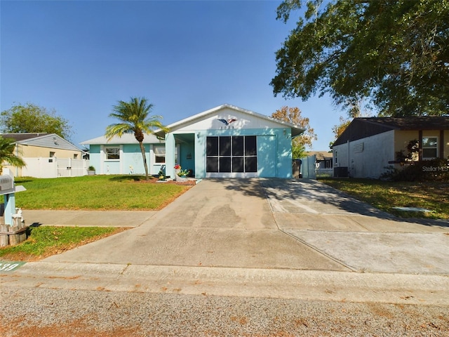 view of front of house with a front lawn