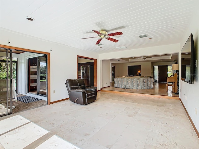 view of patio featuring ceiling fan