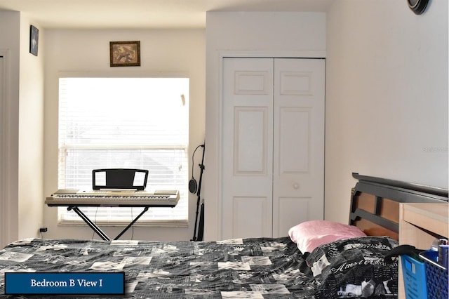 bedroom featuring a closet
