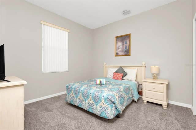 bedroom featuring carpet flooring