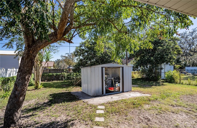 view of outdoor structure with a yard