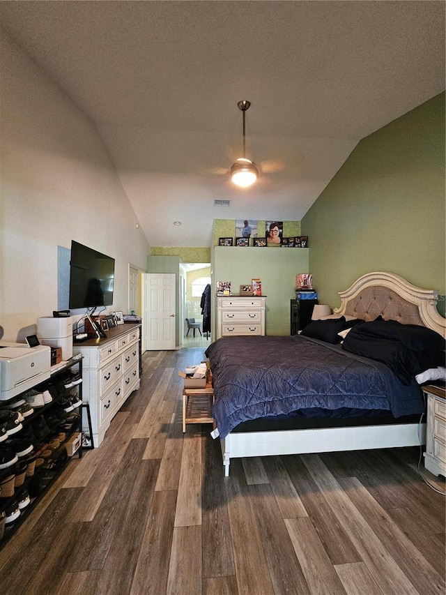1072 Old Cutler Rd, Lake Wales, FL 33898 - bedroom featuring lofted ceiling, dark wood-style floors, and a ceiling fan