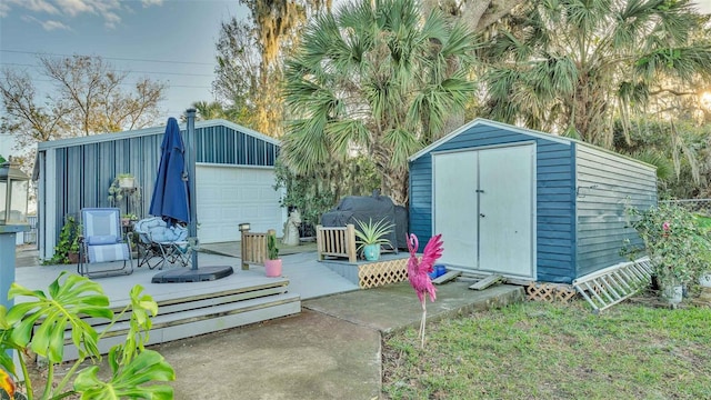 view of outdoor structure with a garage