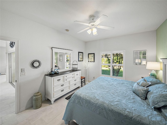 bedroom with ceiling fan