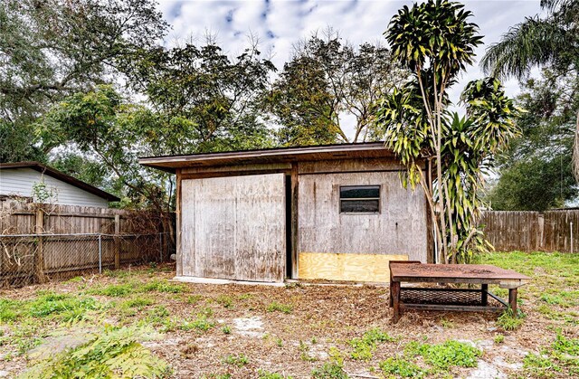 view of outbuilding