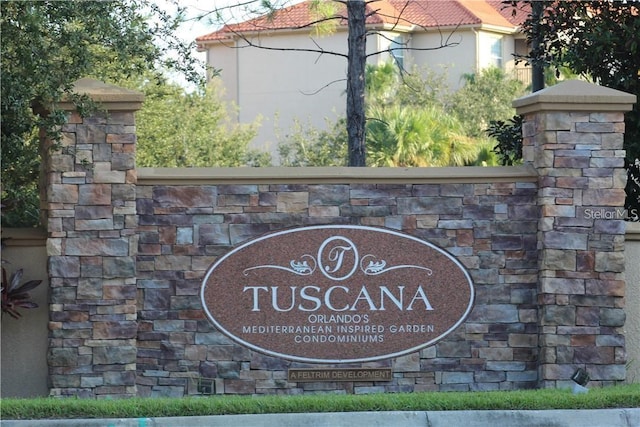 view of community / neighborhood sign