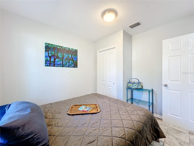 bedroom with a closet