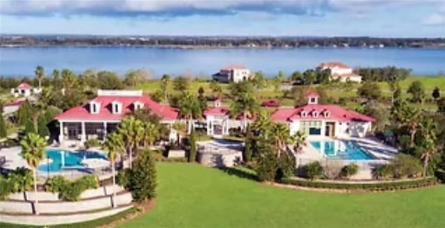 bird's eye view featuring a water view