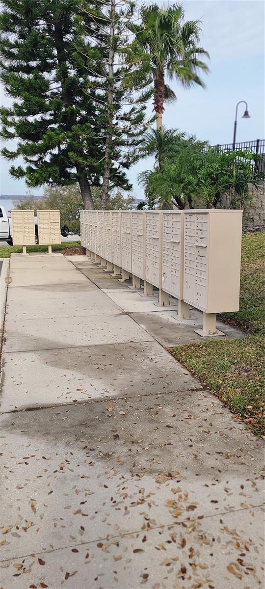 view of property's community featuring a mail area