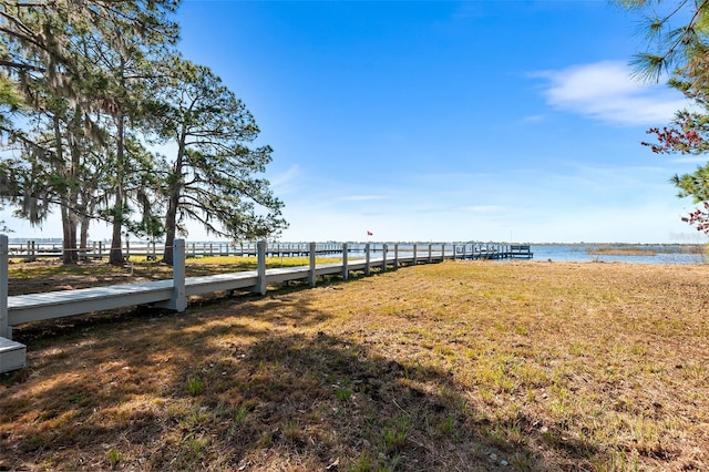 view of yard featuring a water view