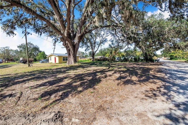 Listing photo 3 for Fouse Ave, Dundee FL 33838