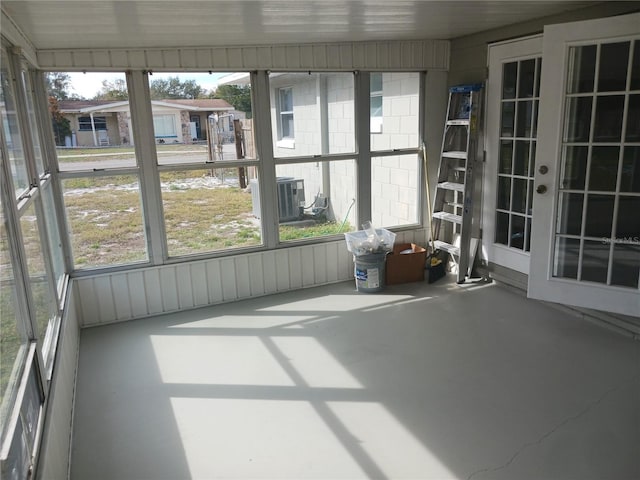 view of unfurnished sunroom