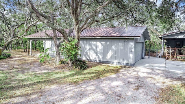 view of detached garage