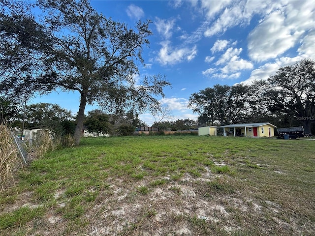 Listing photo 3 for Fouse Ave, Dundee FL 33838