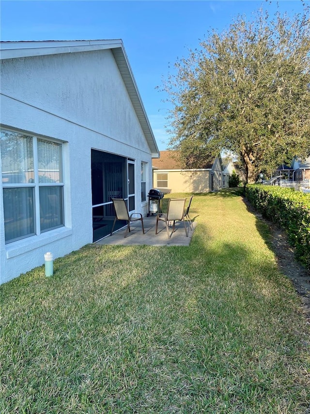 view of yard with a patio