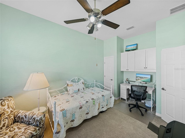 bedroom featuring ceiling fan