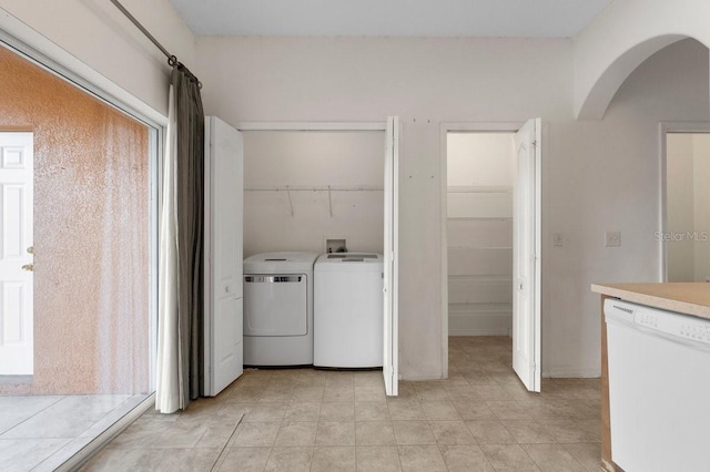 laundry room featuring washer and dryer