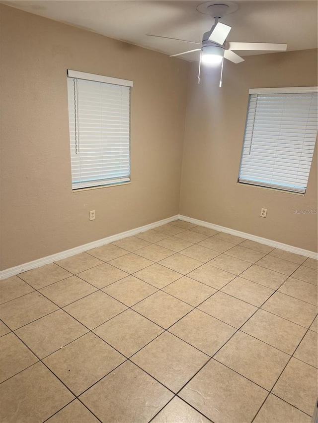 empty room with ceiling fan