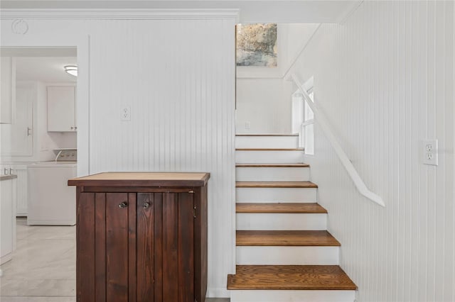 staircase with washer / dryer