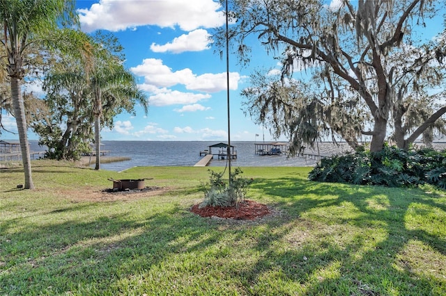 view of yard with a water view