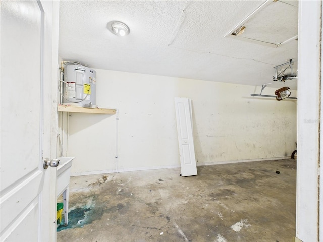 91 W Cedarwood Cir, Kissimmee, FL 34743 - below grade area with water heater and a textured ceiling