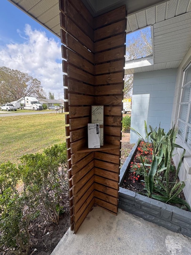 details with log exterior