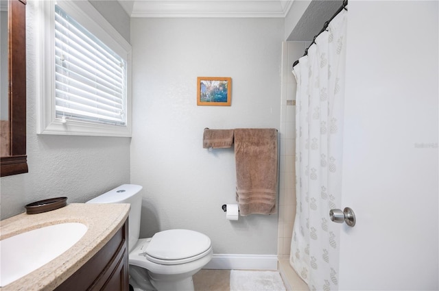 bathroom featuring a shower with curtain, crown molding, vanity, and toilet