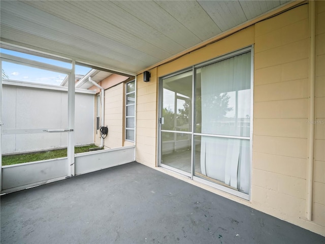 view of unfurnished sunroom